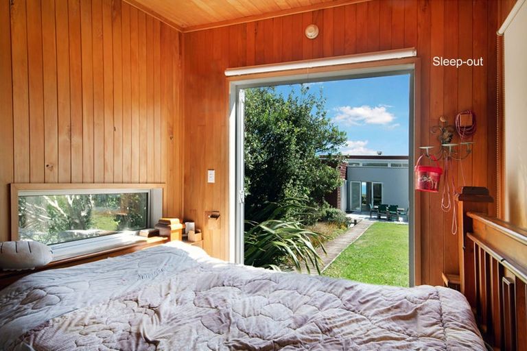 Photo of property in 449 Oaia Road, Muriwai, Waimauku, 0881