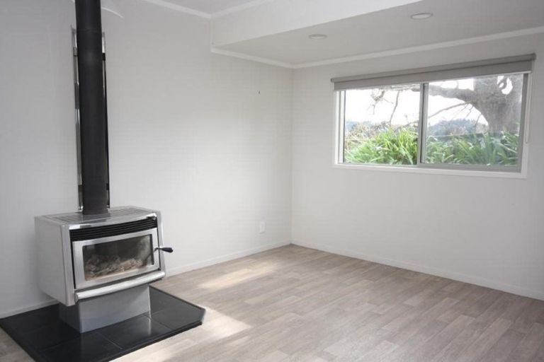 Photo of property in 3 Brenton Place, Whangamata, 3691