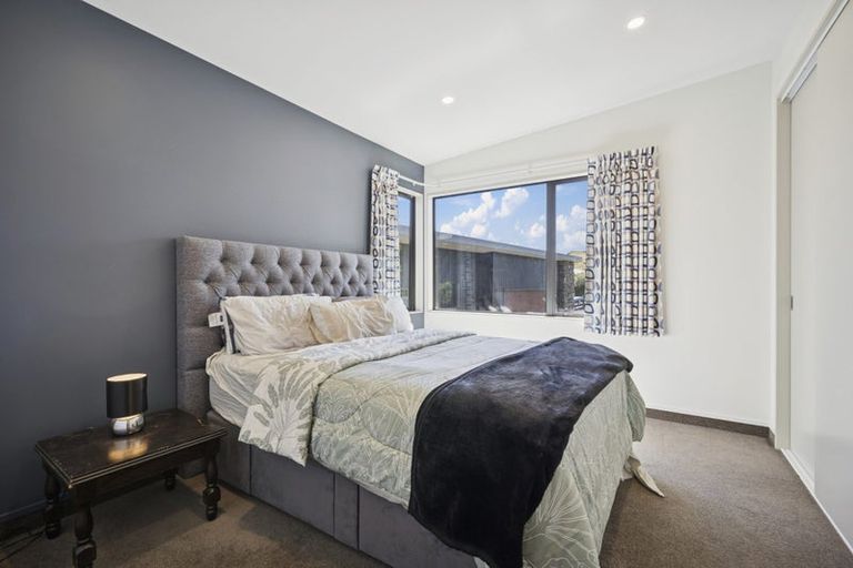 Photo of property in 173 Bing Lucas Drive, Tawa, Wellington, 5028