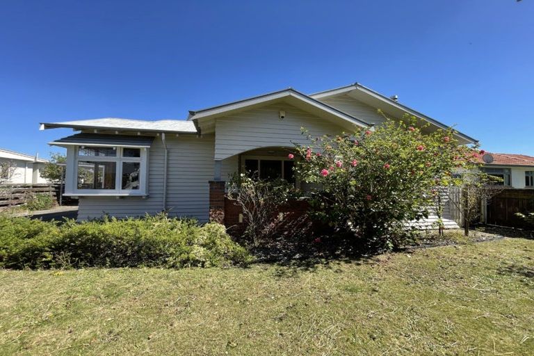 Photo of property in 19 Karamu Avenue, Takaro, Palmerston North, 4410