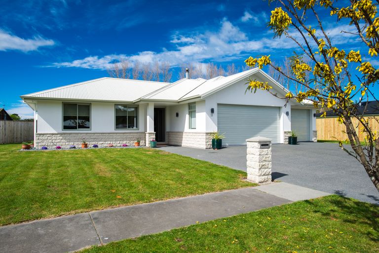 Photo of property in 52 Hamilton Drive, Wainui, Gisborne, 4010