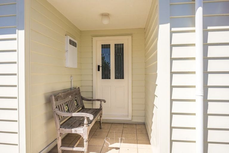 Photo of property in 14 Kereru Street, Waikanae, 5036