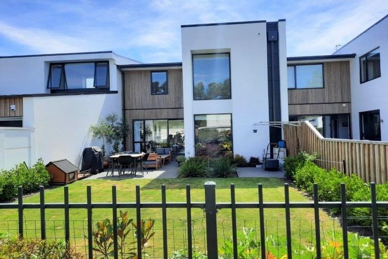 Photo of property in 4 Dave Jamieson Lane, Hillmorton, Christchurch, 8024