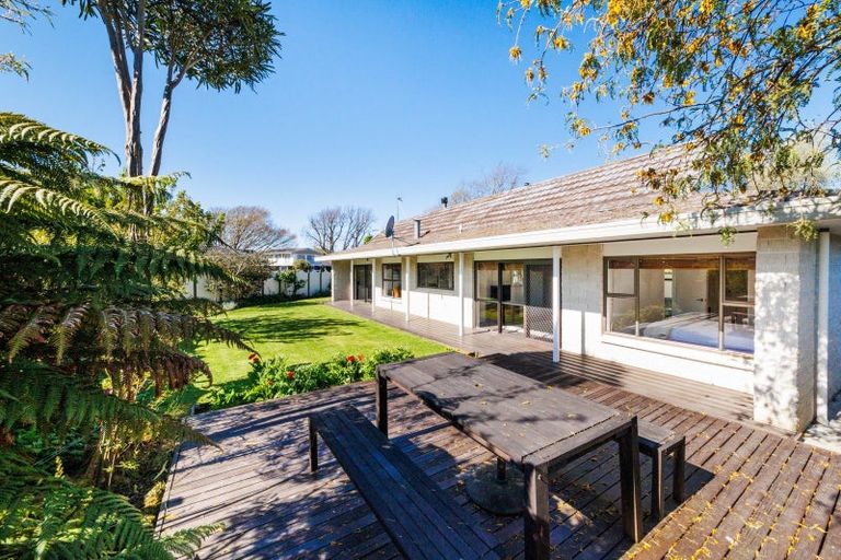 Photo of property in 27 Aintree Crescent, Awapuni, Palmerston North, 4412
