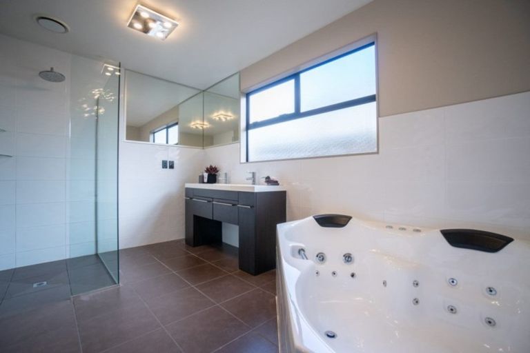 Photo of property in 430 College Street, Hokowhitu, Palmerston North, 4410