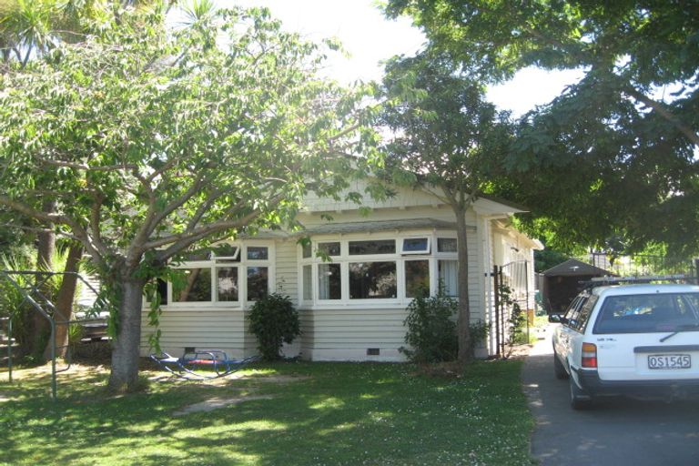 Photo of property in 8 Coles Place, St Albans, Christchurch, 8014
