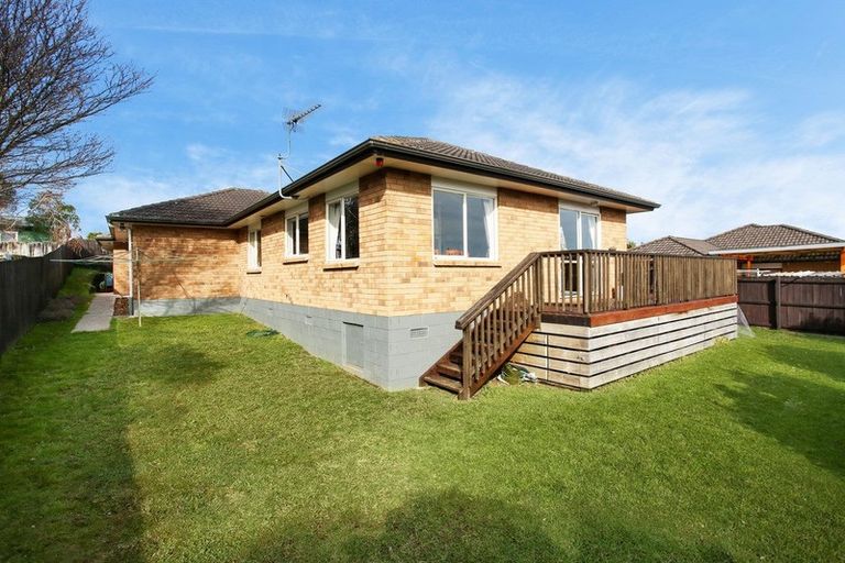 Photo of property in 12 Prado Drive, Pukekohe, 2120