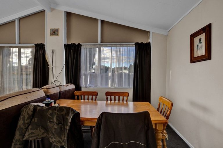 Photo of property in 88 South Road, Manaia, 4612