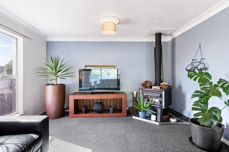 Photo of property in 25 Heathglen Avenue, Parklands, Christchurch, 8083