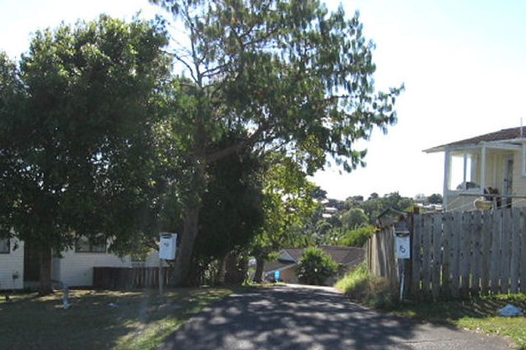 Photo of property in 15 Rena Place, West Harbour, Auckland, 0618