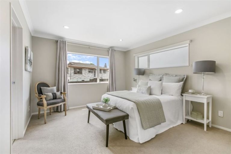 Photo of property in 51a Howe Street, Howick, Auckland, 2014