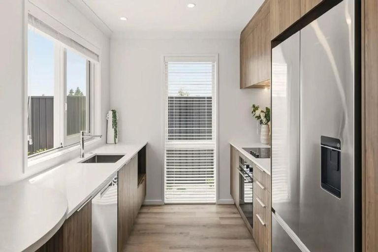 Photo of property in 3 Tasker Crescent, Pyes Pa, 3112