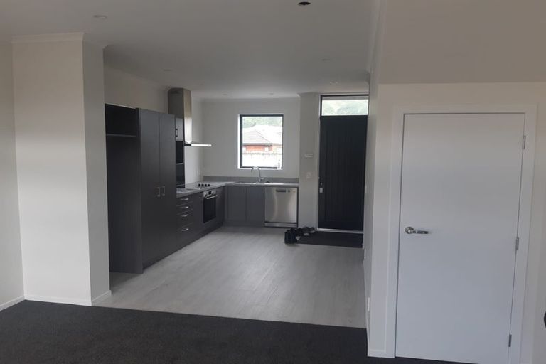 Photo of property in 14 Kauamo Close, Waiwhetu, Lower Hutt, 5010