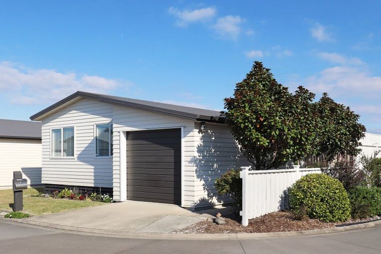 Photo of property in 11 Kamahi Crescent, Papamoa Beach, Papamoa, 3118