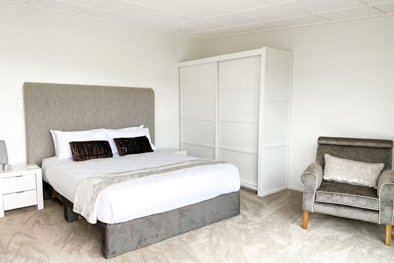 Photo of property in 22a Glendevere Terrace, Redcliffs, Christchurch, 8081