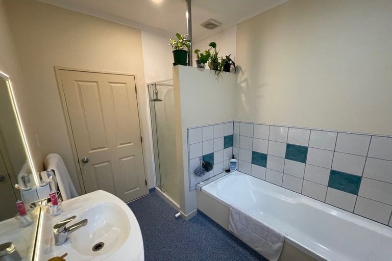 Photo of property in 24 Rex Street, Miramar, Wellington, 6022