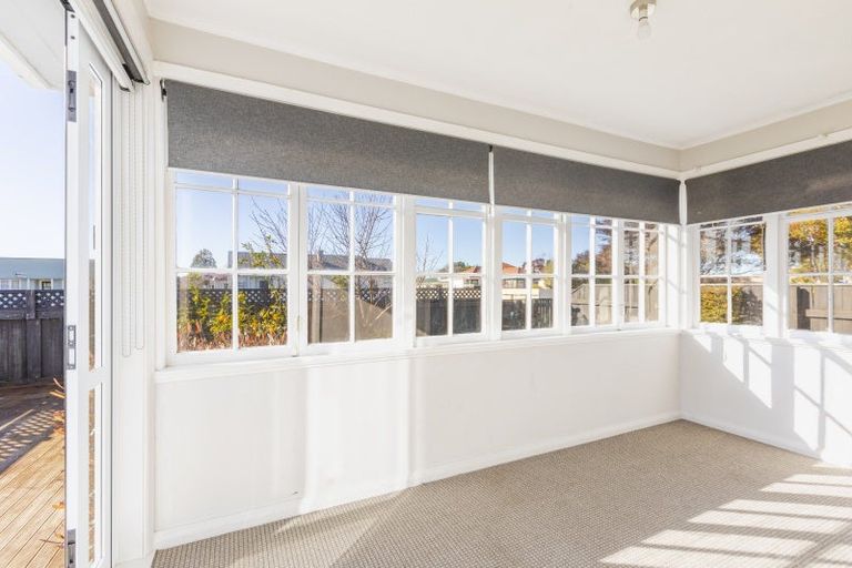 Photo of property in 37 Nuffield Avenue, Marewa, Napier, 4110