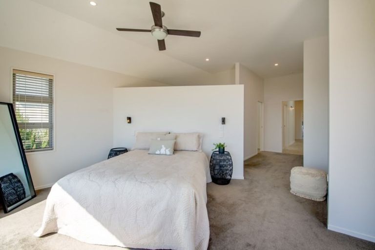 Photo of property in 15 Highgrove, Saint Clair, Dunedin, 9012