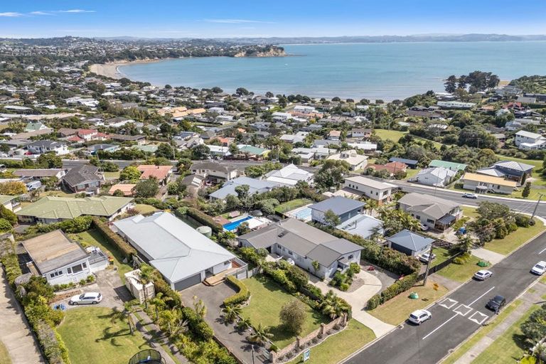 Photo of property in 86 Tiri Road, Tindalls Beach, Whangaparaoa, 0930