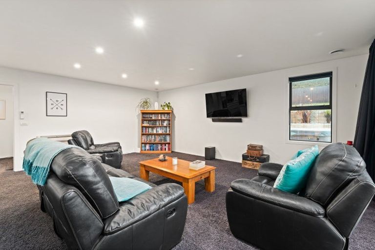 Photo of property in 33 Friendship Drive, Waldronville, Dunedin, 9018