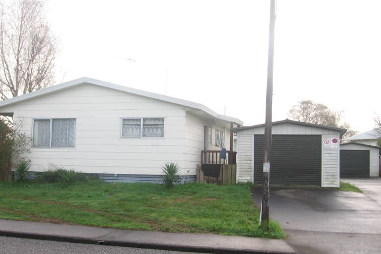 Photo of property in 28a Orion Street, Papakura, 2110