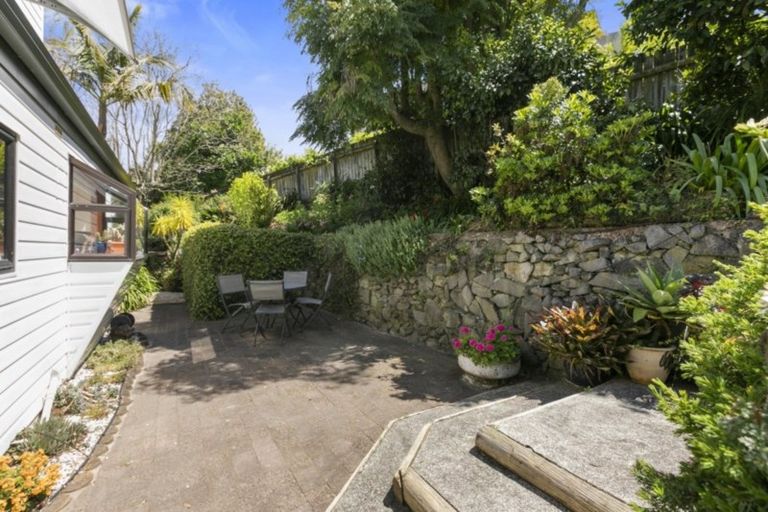 Photo of property in 17 Pokapu Place, Bethlehem, Tauranga, 3110