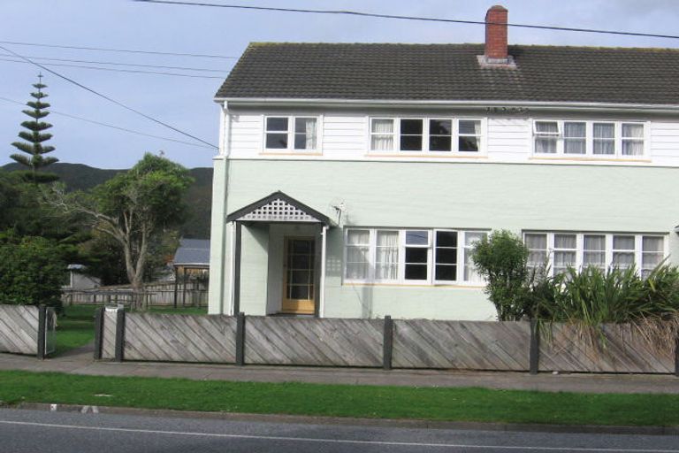 Photo of property in 105 Cambridge Terrace, Fairfield, Lower Hutt, 5011