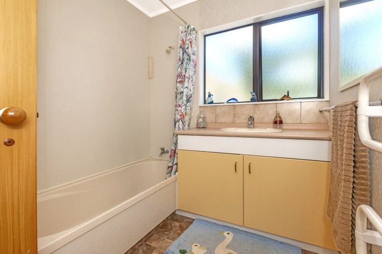 Photo of property in 95 Ymca Road, Mahia, 4198