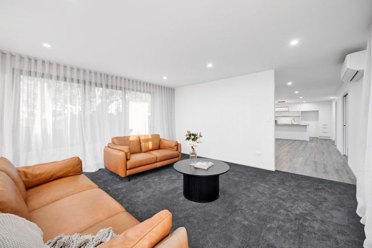 Photo of property in 74 Turuturu Road, Hawera, 4674