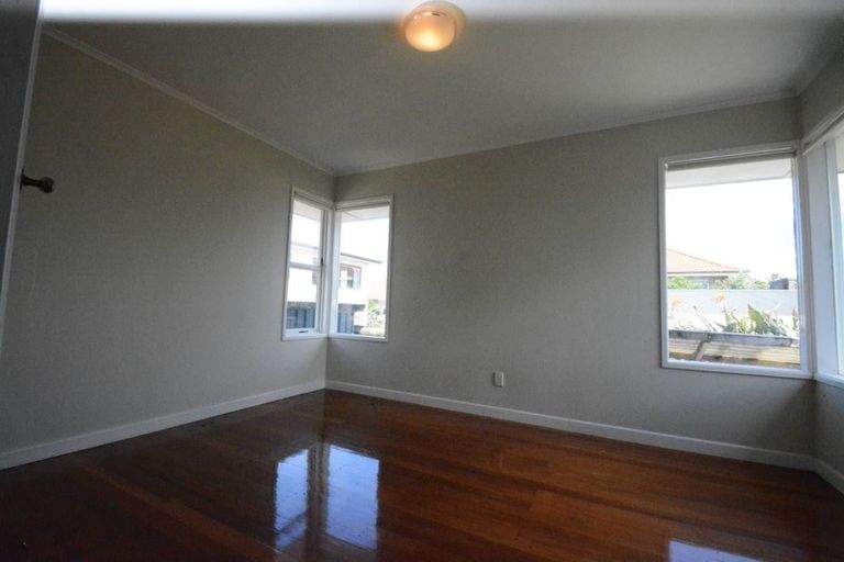 Photo of property in 203 Pakuranga Road, Pakuranga, Auckland, 2010