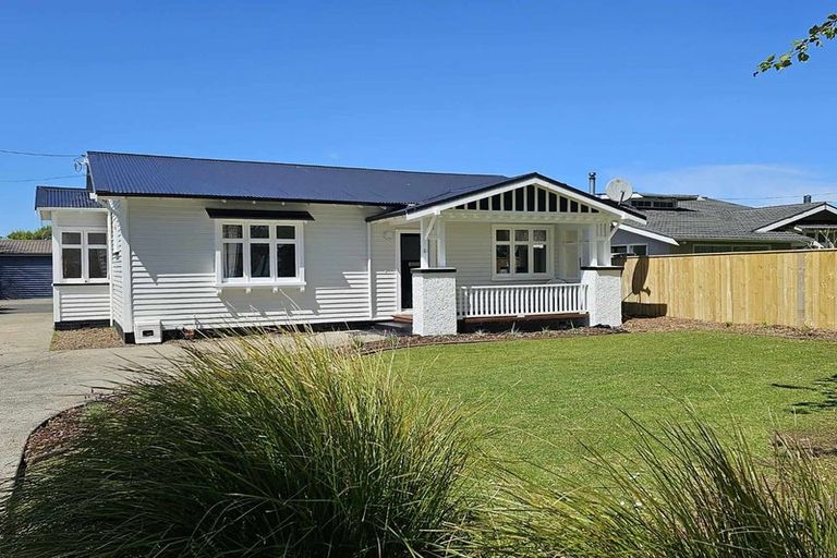 Photo of property in 21 Godwin Crescent, College Estate, Whanganui, 4500
