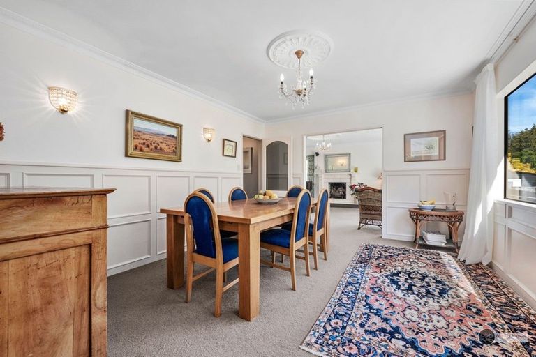 Photo of property in 2 Lady Bell Grove, Lowry Bay, Lower Hutt, 5013