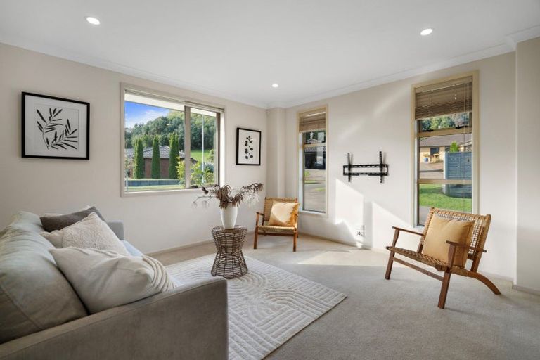 Photo of property in 8 Bathurst Crescent, Pyes Pa, Tauranga, 3112