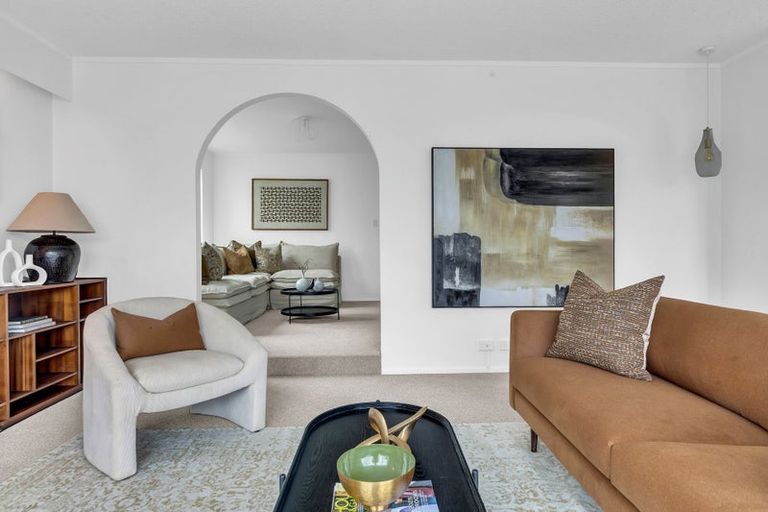 Photo of property in 3b Hunter Place, Merrilands, New Plymouth, 4312