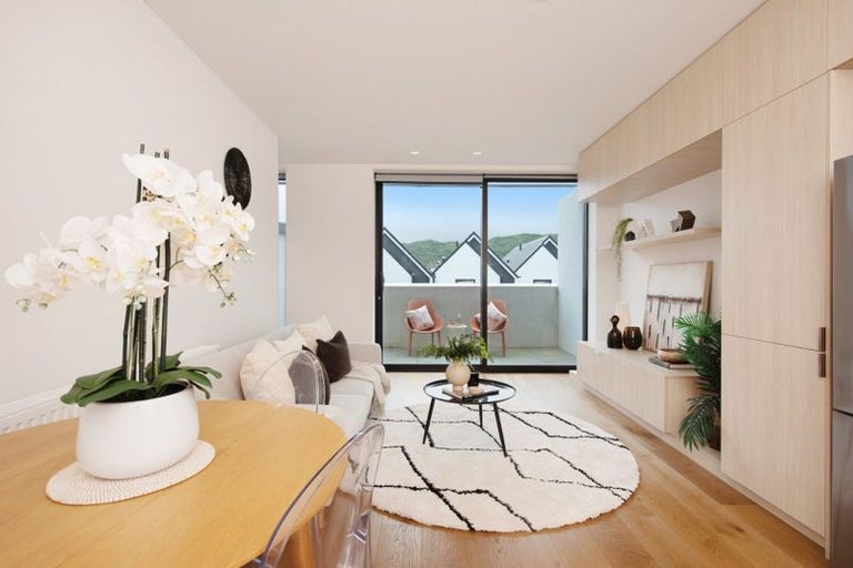 Photo of property in 19 Erica Pabst Way, Island Bay, Wellington, 6023