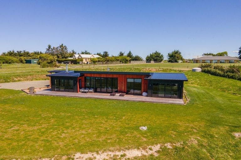 Photo of property in 35 Parade, Scarborough, Timaru, 7971