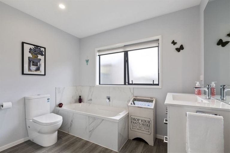 Photo of property in 4 Magnolia Lane, Kaukapakapa, Helensville, 0875