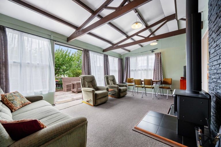 Photo of property in 32 Black Peak Road, Omarama, 9412