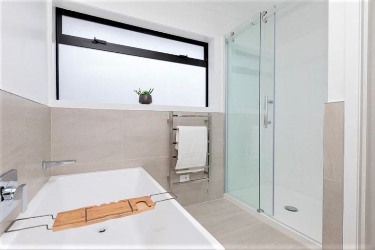 Photo of property in 12 Edwin Street, St Andrews, Hamilton, 3200