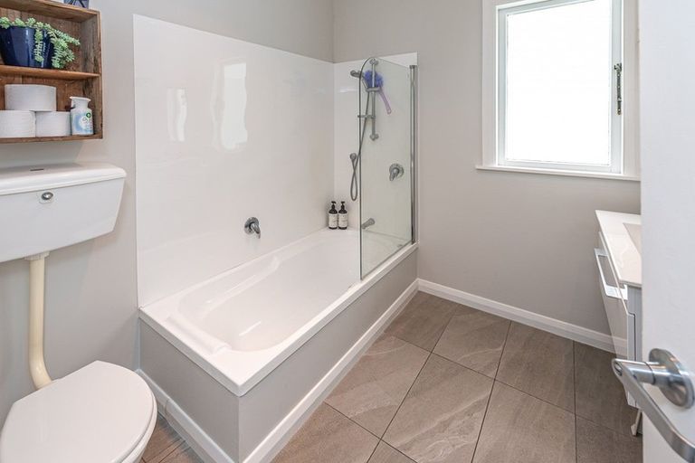 Photo of property in 53 Roberts Avenue, Aramoho, Whanganui, 4500