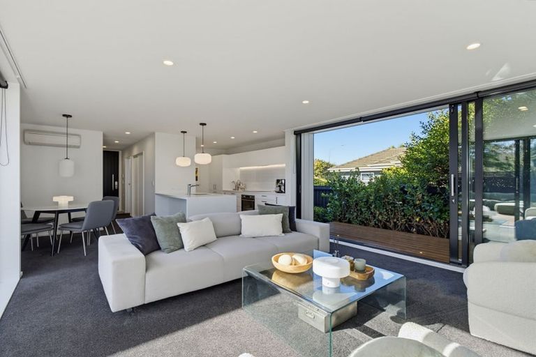 Photo of property in 275 Hills Road, Mairehau, Christchurch, 8013