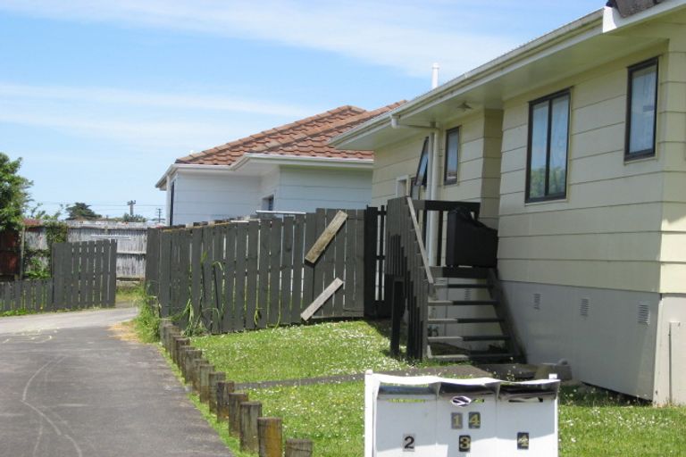 Photo of property in 14 Putini Road, Mangere Bridge, Auckland, 2022