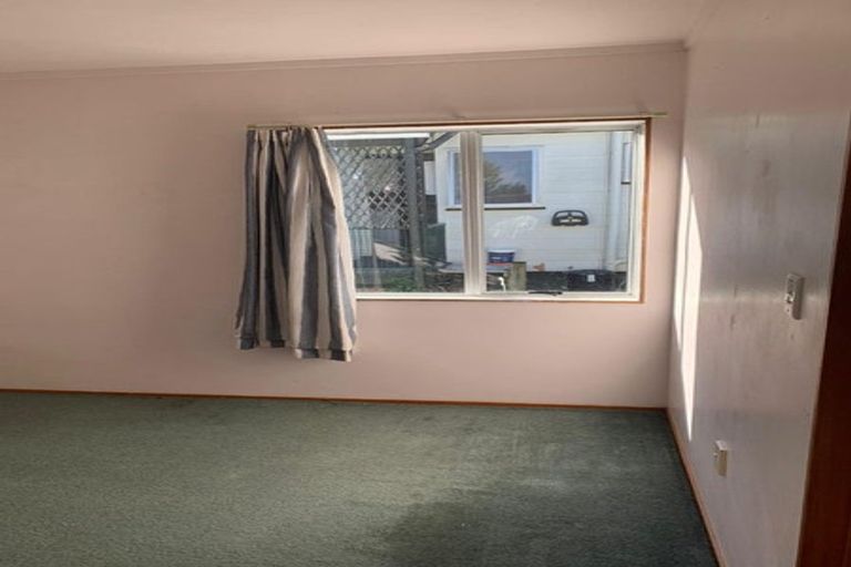 Photo of property in 8 Devonshire Road, Unsworth Heights, Auckland, 0632