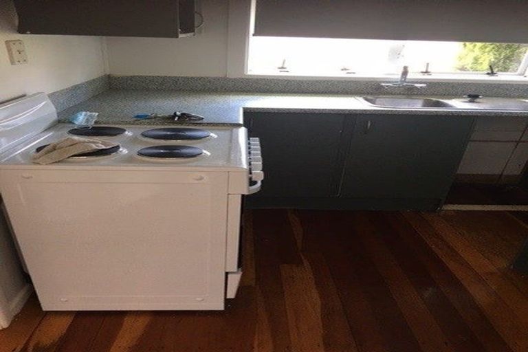 Photo of property in 1/8 Aurea Avenue, Pakuranga, Auckland, 2010