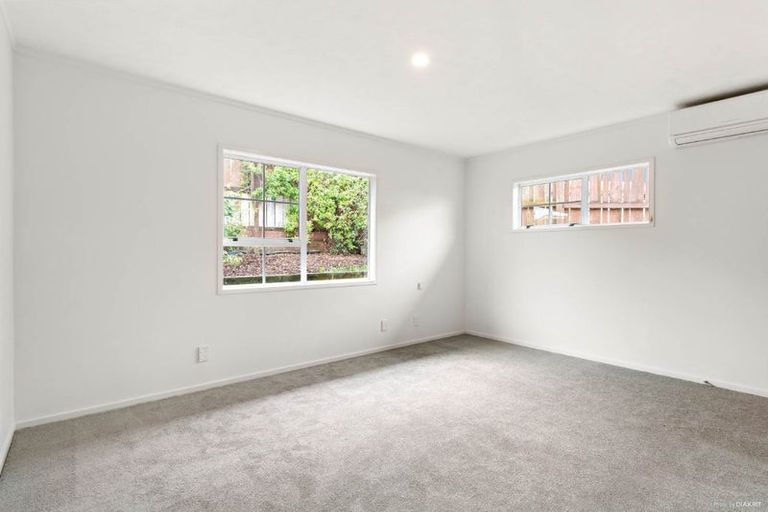 Photo of property in 23 Centorian Drive, Windsor Park, Auckland, 0632