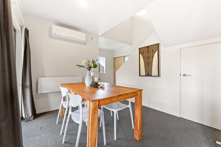 Photo of property in 21 Midshipman Court, Gulf Harbour, Whangaparaoa, 0930