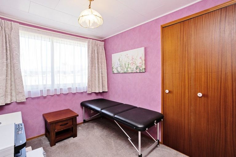 Photo of property in 60 Macmaster Street, Richmond, Invercargill, 9810