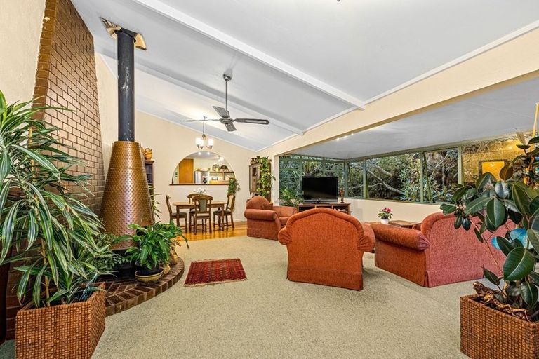 Photo of property in 424 Don Buck Road, Massey, Auckland, 0614