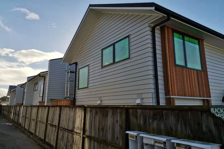 Photo of property in 10a Frankmoore Avenue, Johnsonville, Wellington, 6037