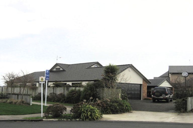 Photo of property in 28 Glen Cree Avenue, Rototuna, Hamilton, 3210